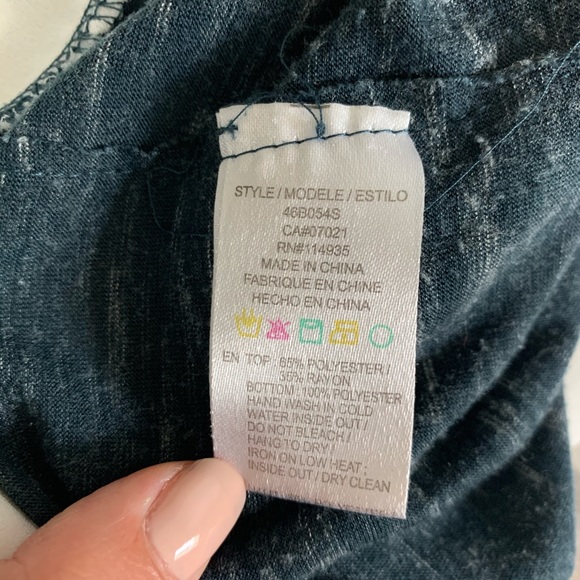 Tank Top with Chiffon Layer - Picture 4 of 5